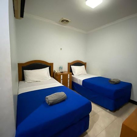 Karsa Utama Hotel Jakarta Kültér fotó