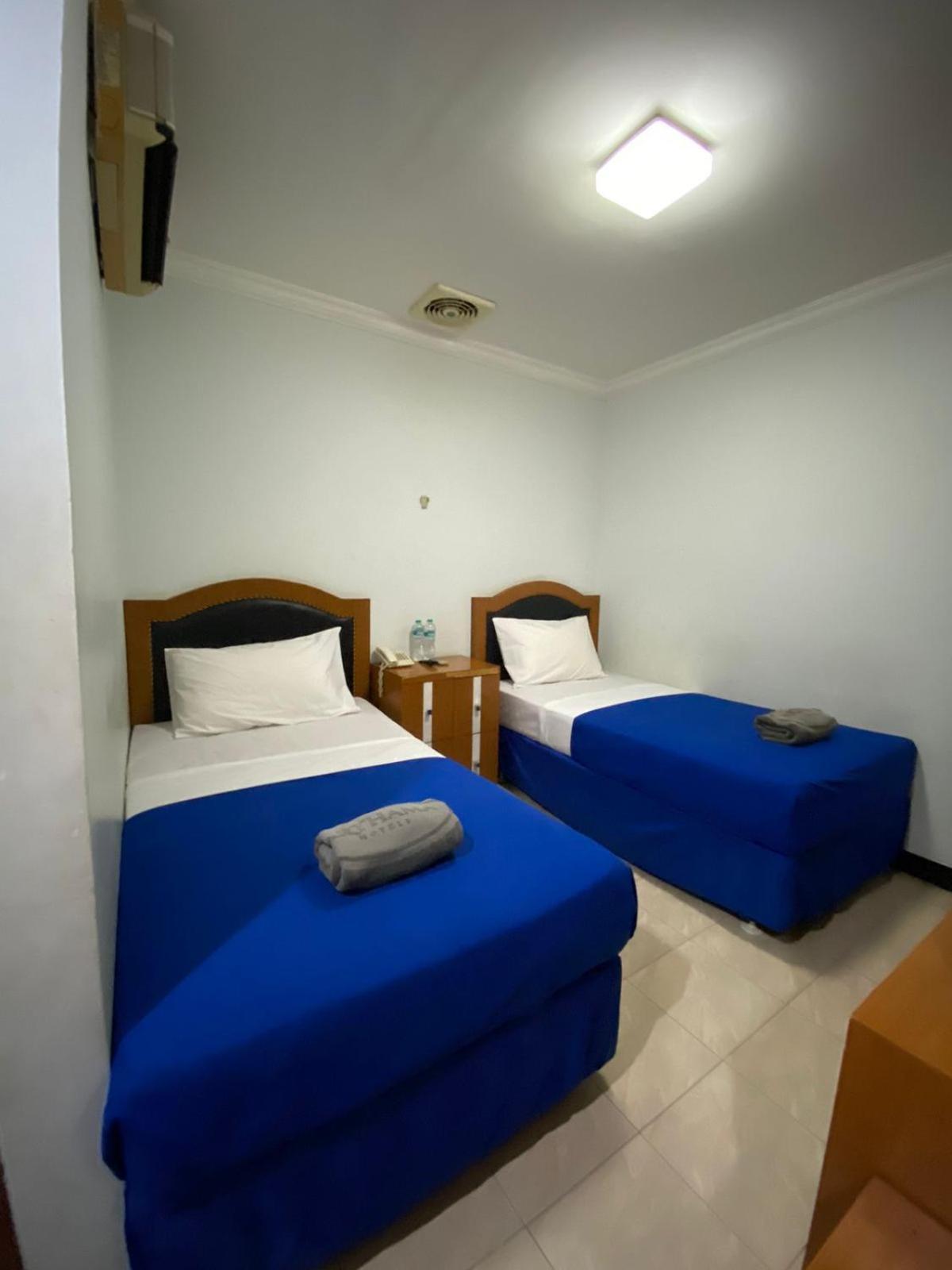 Karsa Utama Hotel Jakarta Kültér fotó