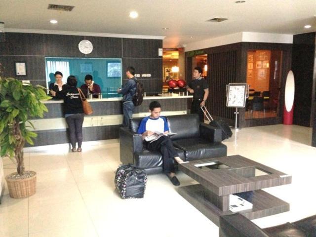 Karsa Utama Hotel Jakarta Kültér fotó
